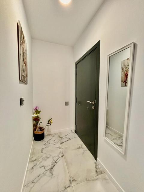 Vila Lova- Luxury Apartments Рокетас-де-Мар Экстерьер фото