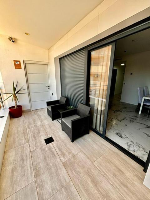 Vila Lova- Luxury Apartments Рокетас-де-Мар Экстерьер фото